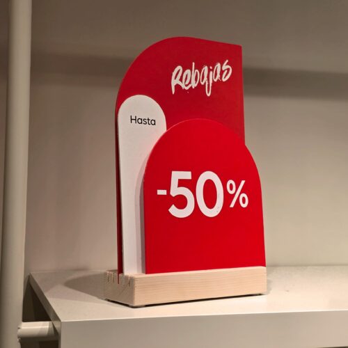 Display Promocional Rebajas con Base de Madera